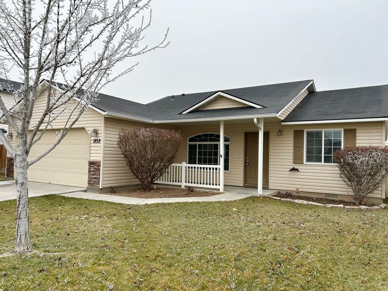 1858 W Owyhee Ave - Photo 3 of 28