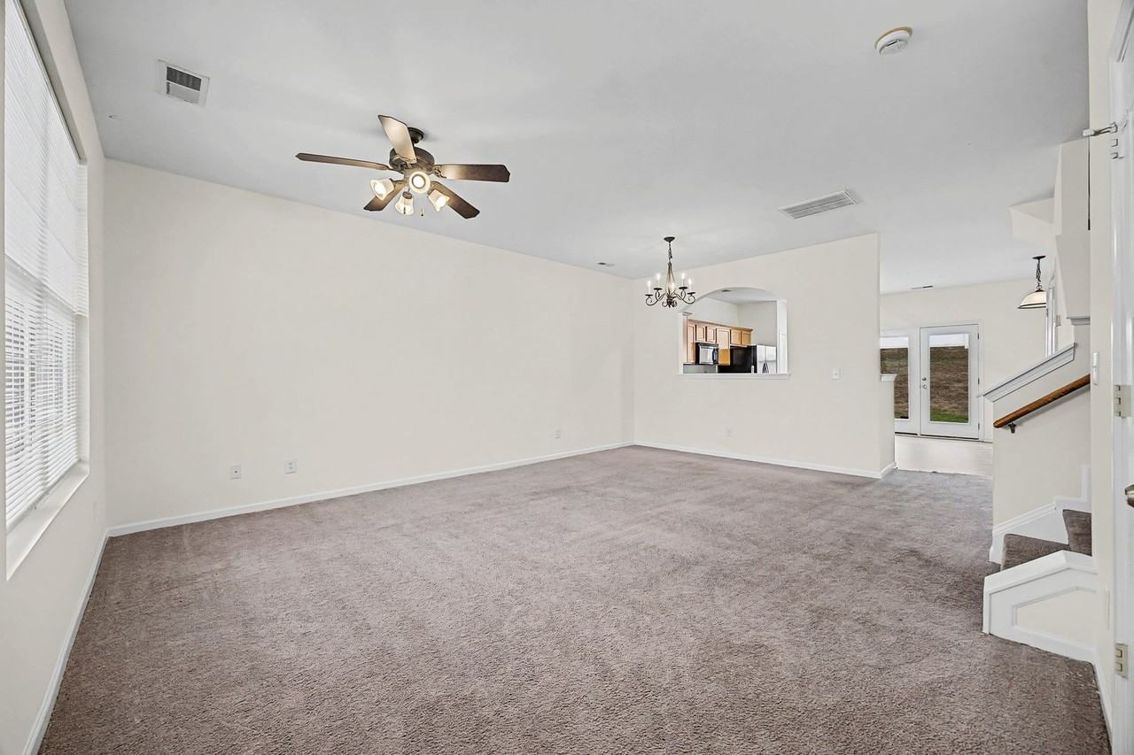 7371 Laurel Valley Rd - Photo 5 of 26