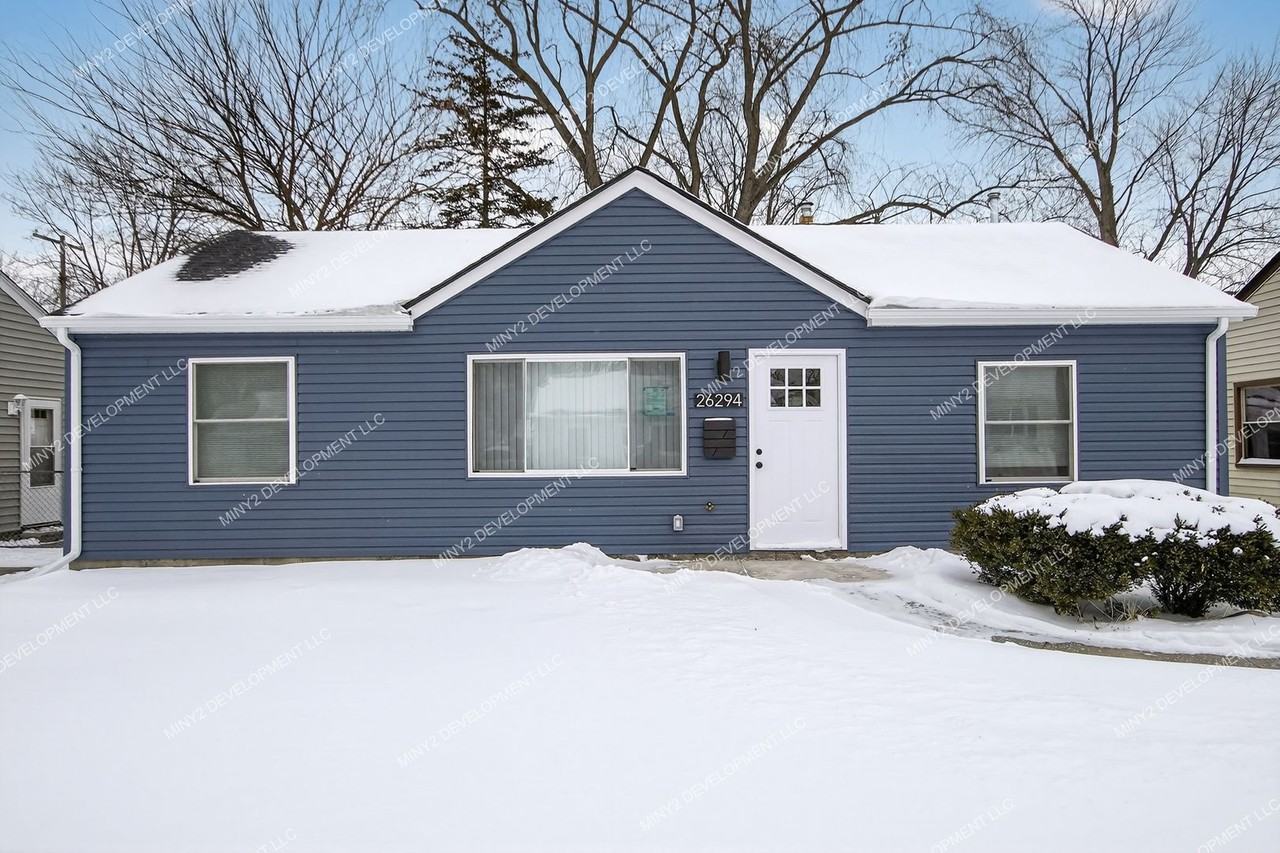 26294 Woodmont St - Photo 2 of 28