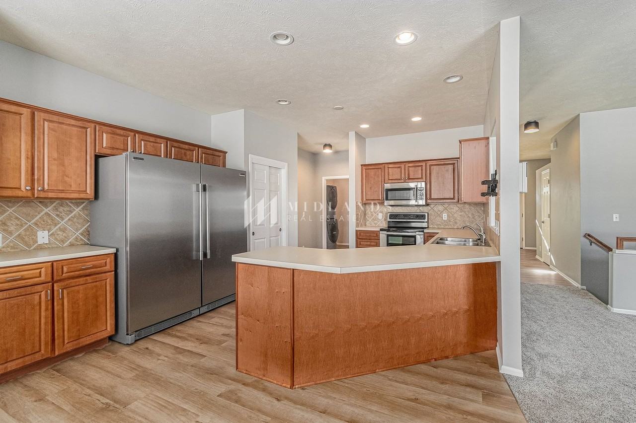 4851 S 187th Ave - Photo 5 of 16