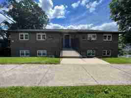 featured image of 813 Cherokee St