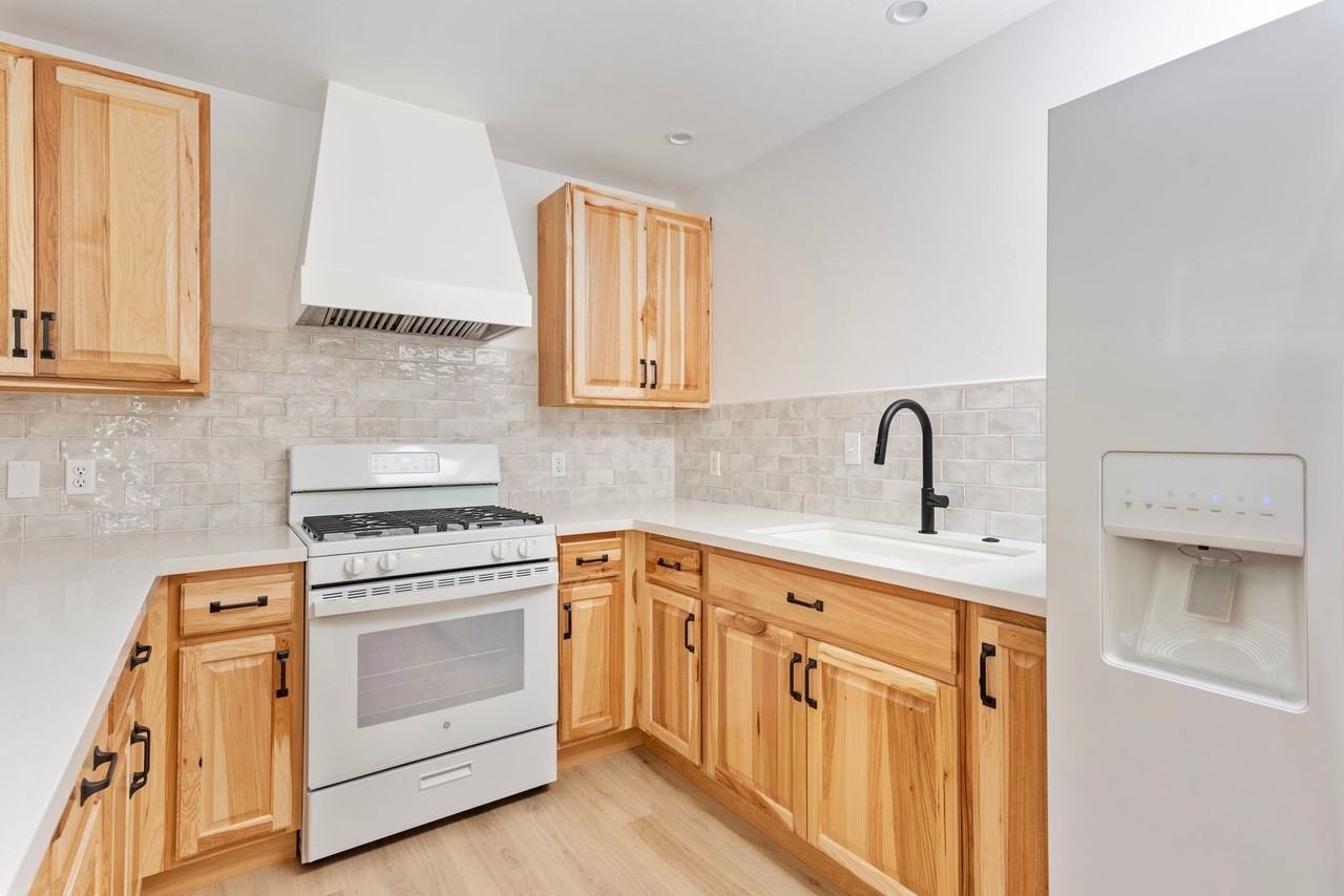 Cozy Oasis in Morro Heights - Photo 6 of 8