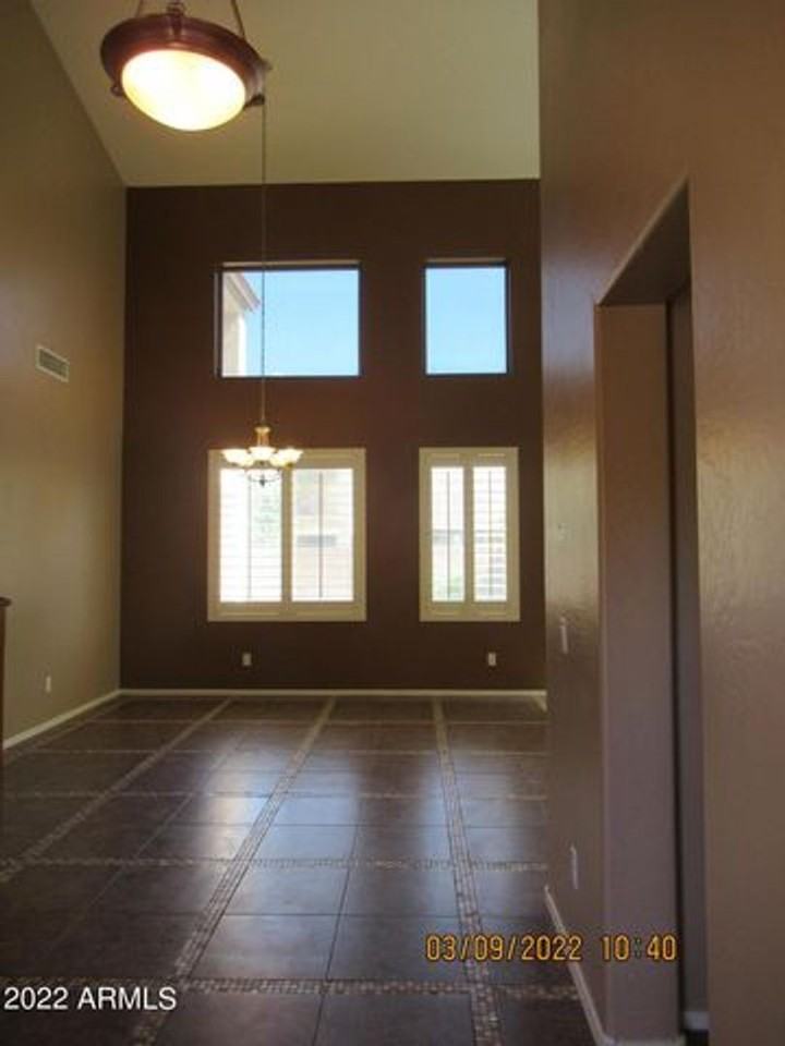 3928 E Parkview Dr - Photo 6 of 50