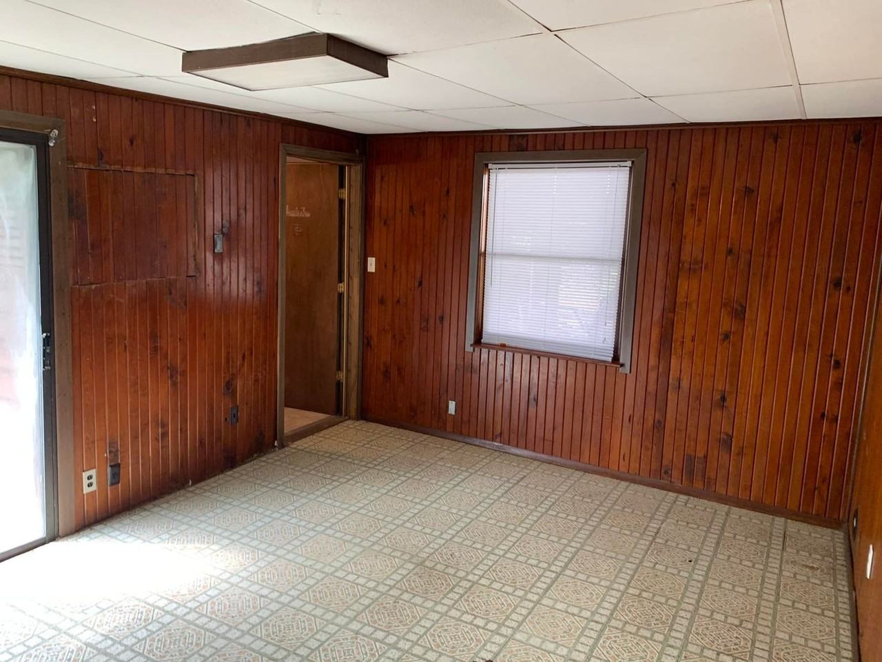 5204 N Harlan Ave - Photo 4 of 17