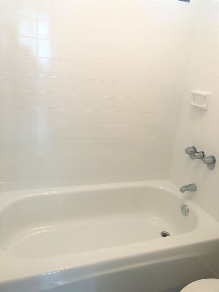 1134 Kinau St #402 - Photo 3 of 19