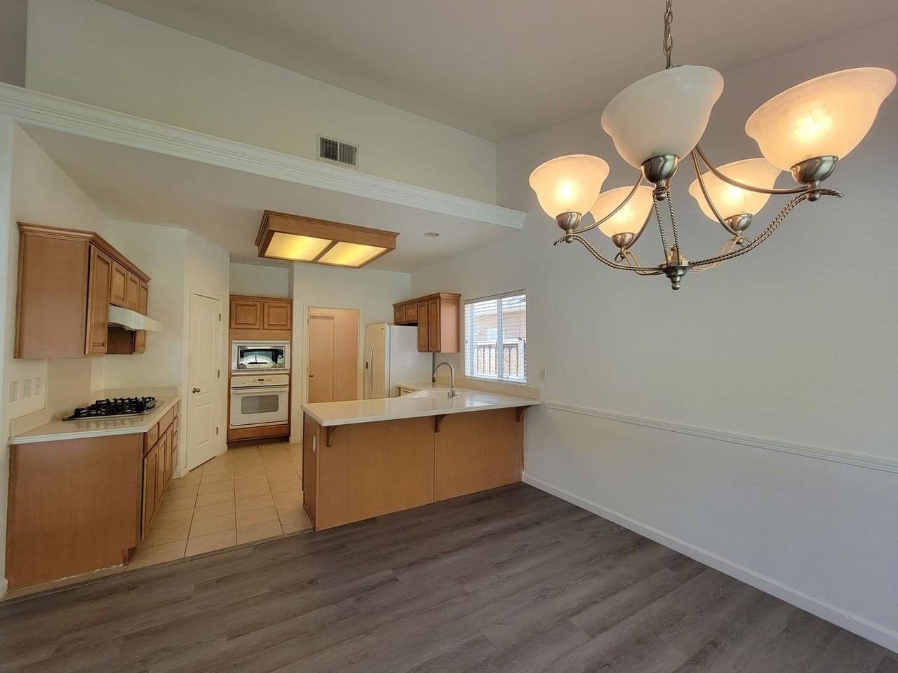 5038 W Lark Ave - Photo 6 of 10