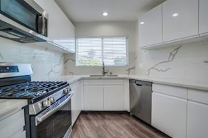 featured image of 715 Marlborough Ave