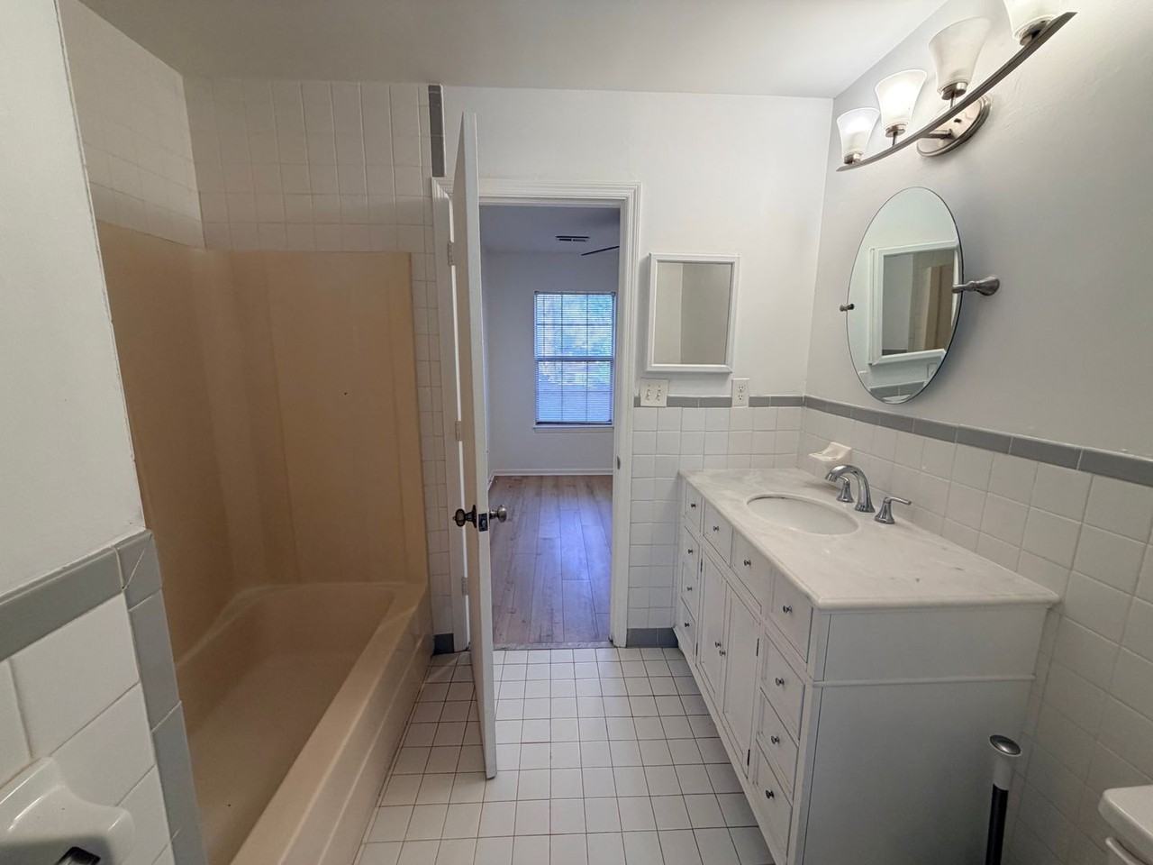 118 Wisteria Ct - Photo 7 of 14