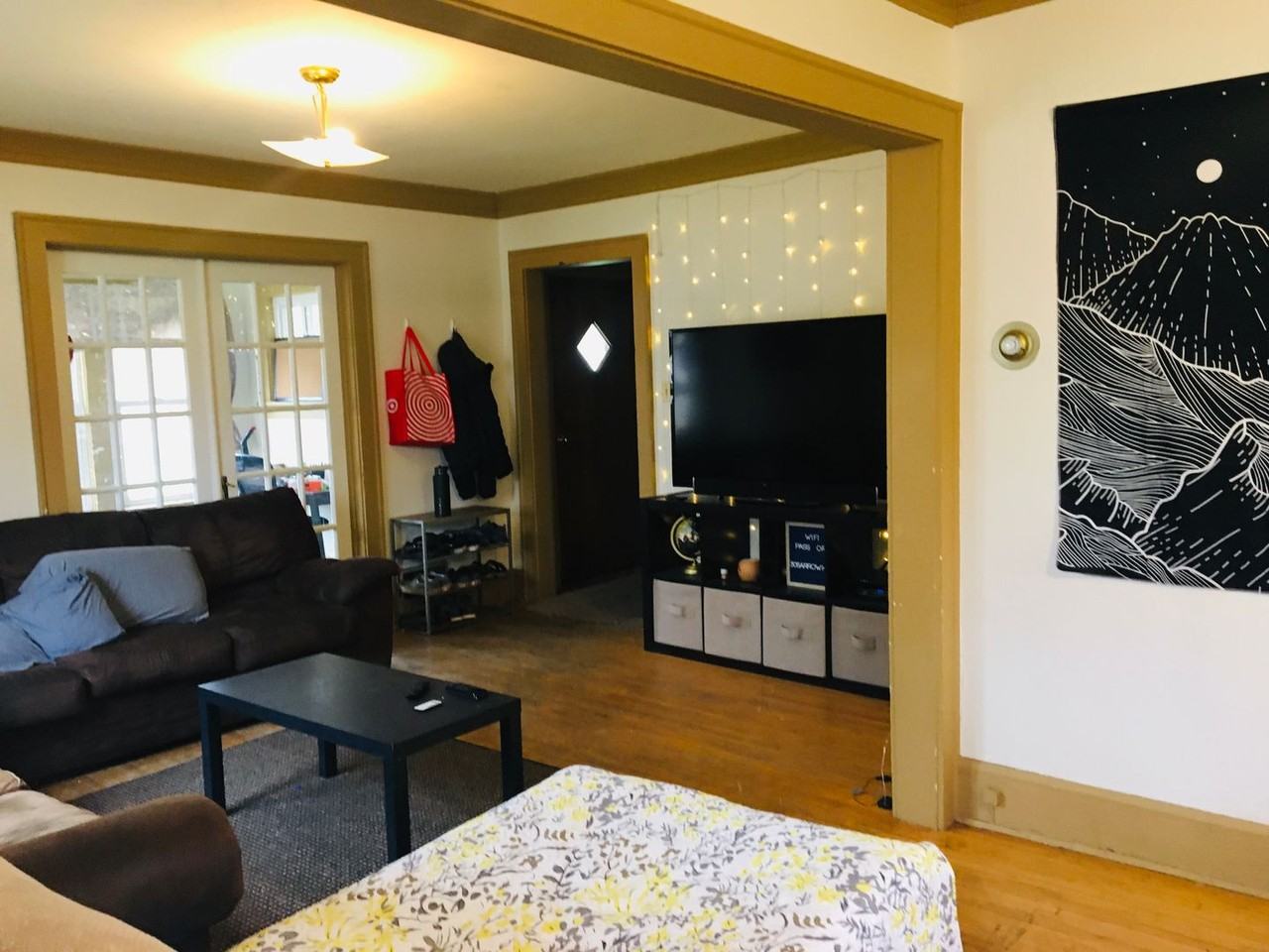 305 Maryland St - Photo 2 of 26