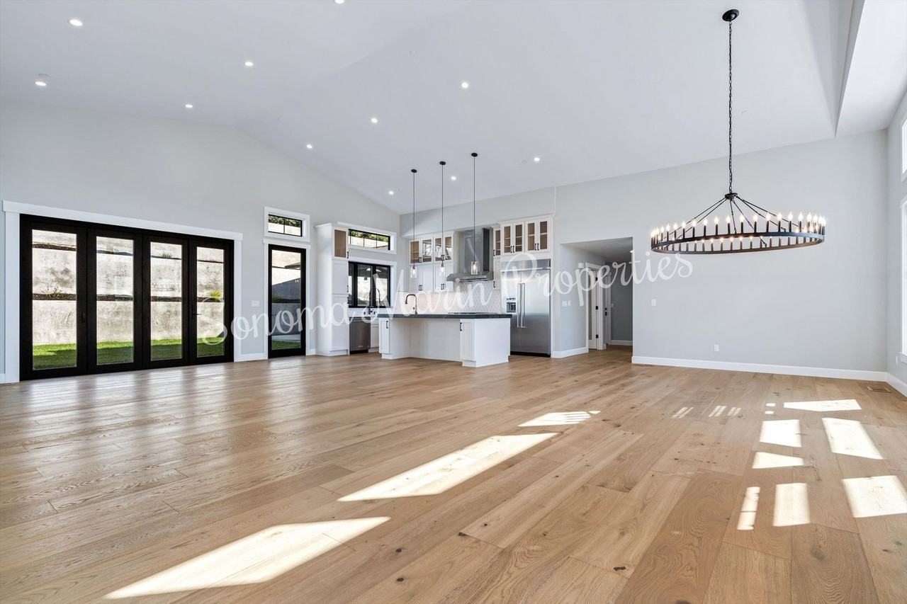 3807 Clear Rdg - Photo 4 of 23