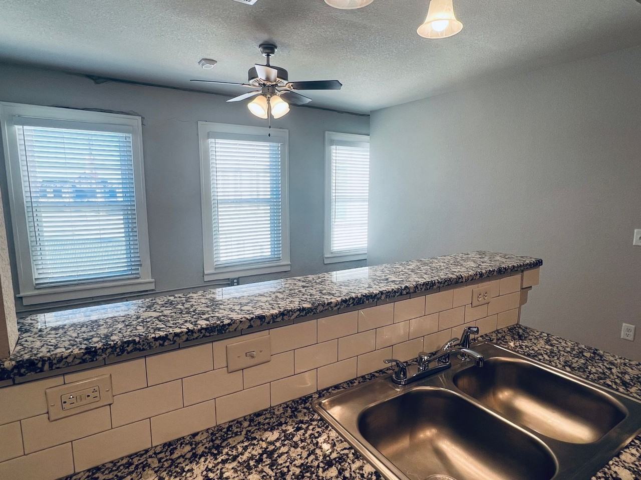 1307 Austin Ave #208 - Photo 7 of 17