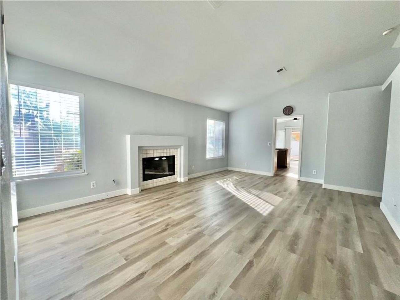 9553 World Cup Dr - Photo 3 of 23