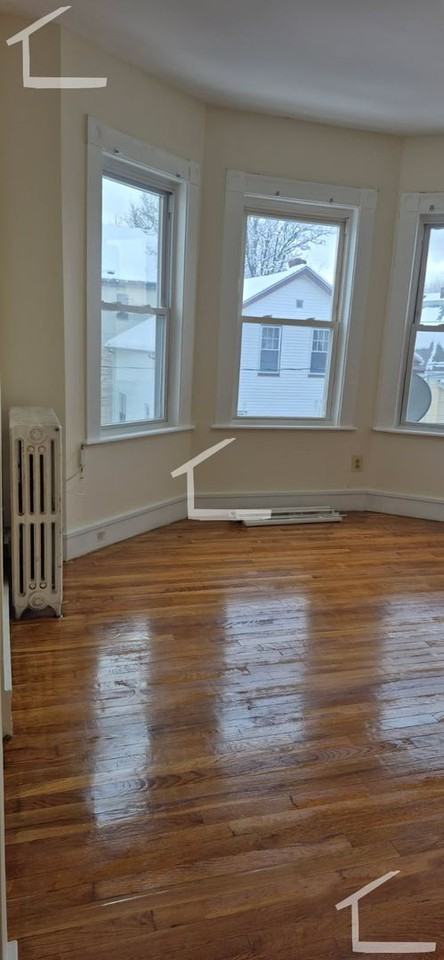 111 Murdock St - Photo 5 of 8