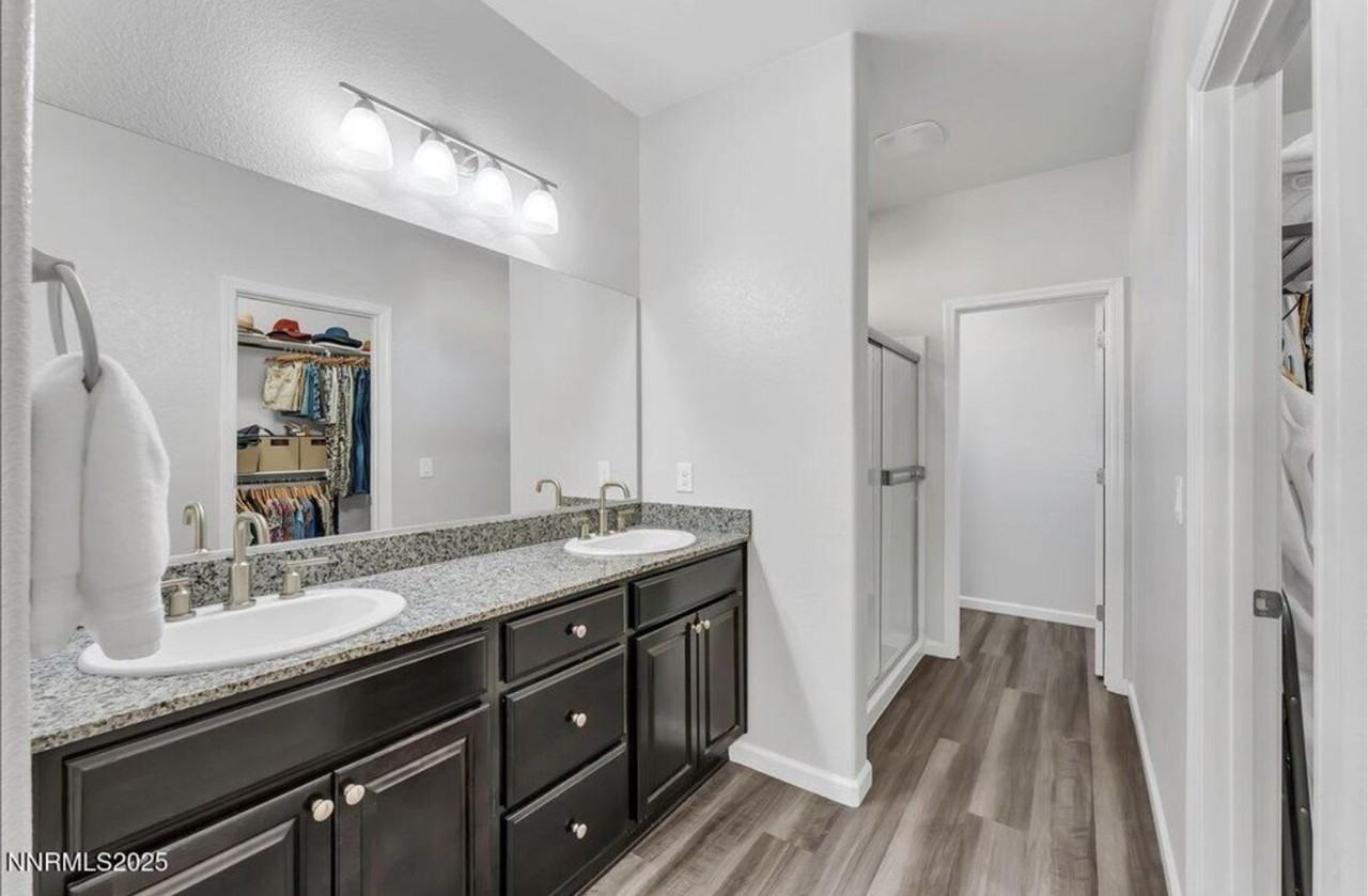 14013 Dancing Flame Ct - Photo 6 of 28