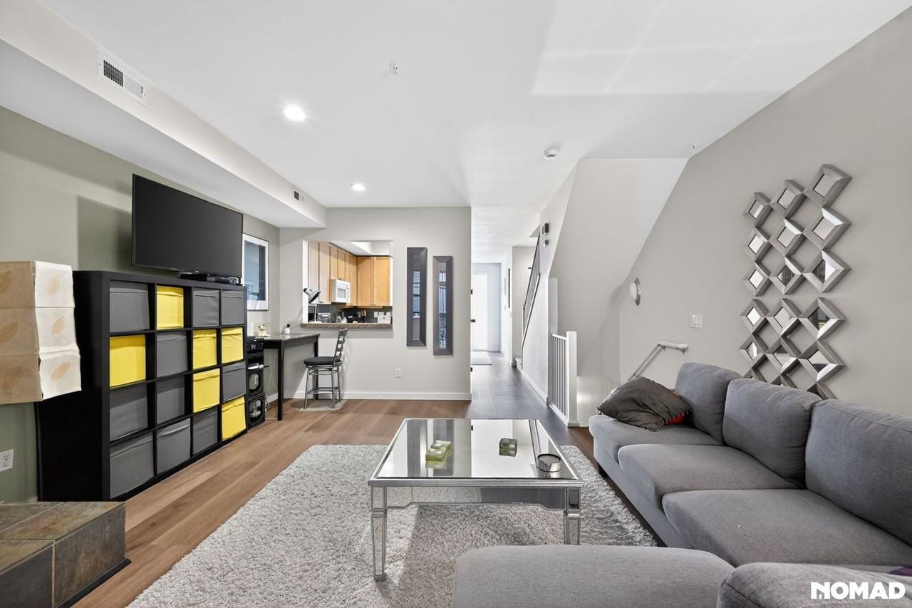 12735 Se 41st Pl - Photo 5 of 17