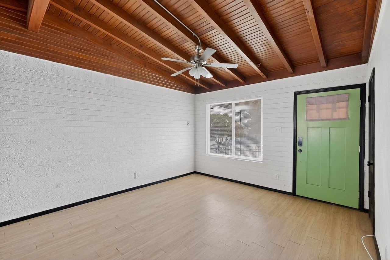 6203 Trowbridge Dr - Photo 7 of 37