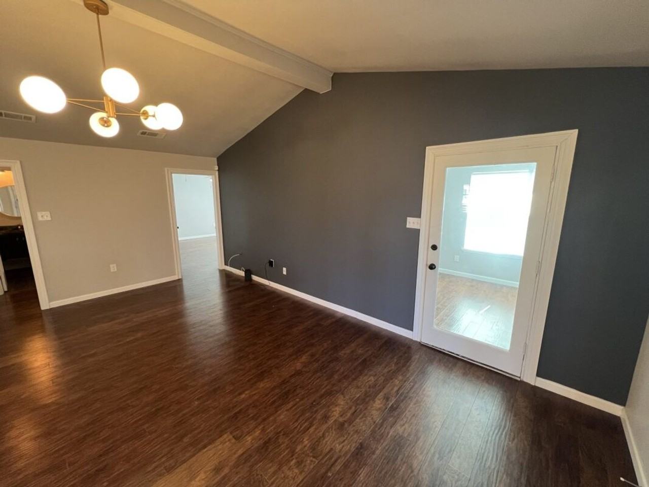 10494 Wade Dr - Photo 4 of 44