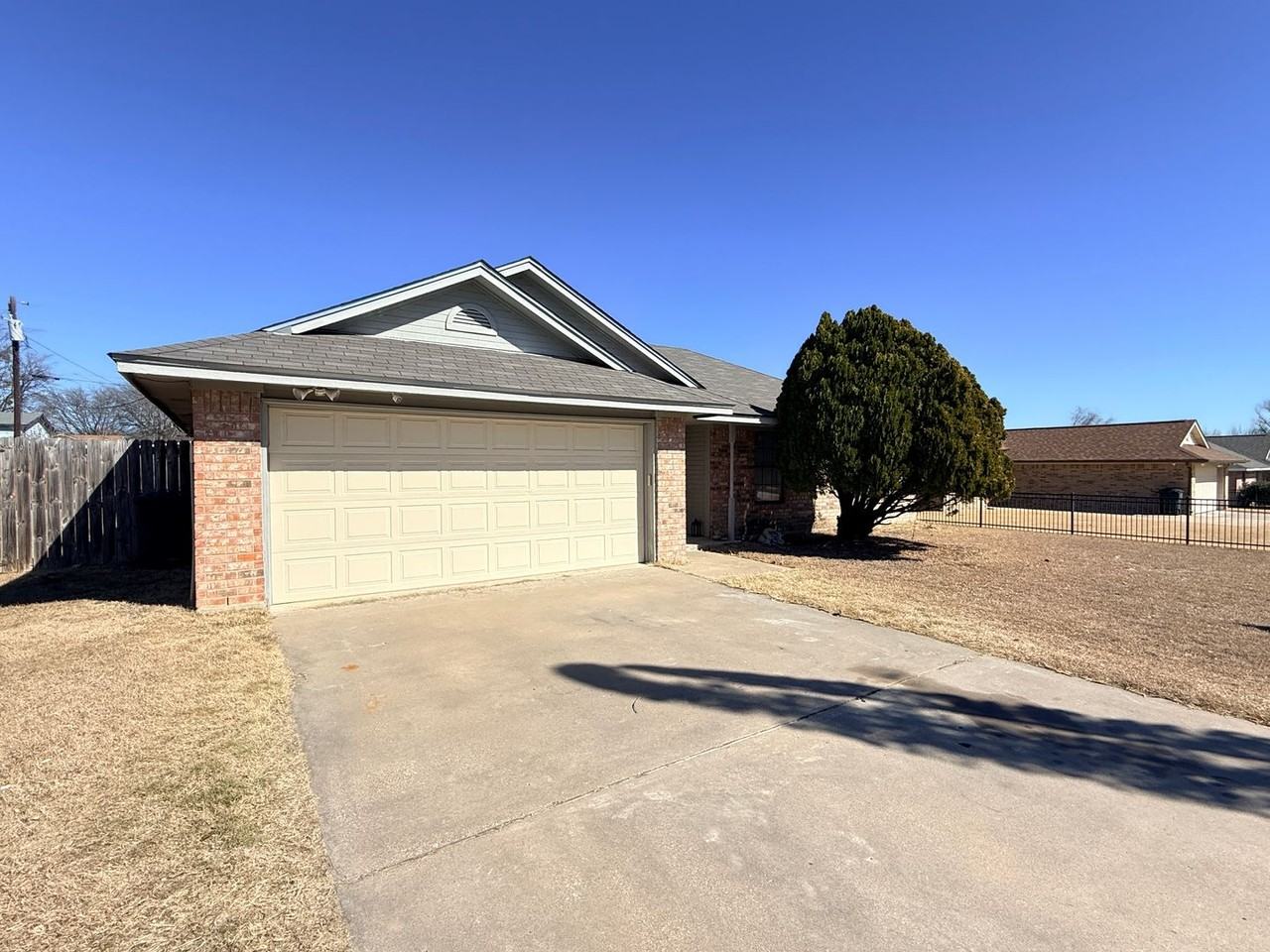 1507 Nina Dr - Photo 2 of 2