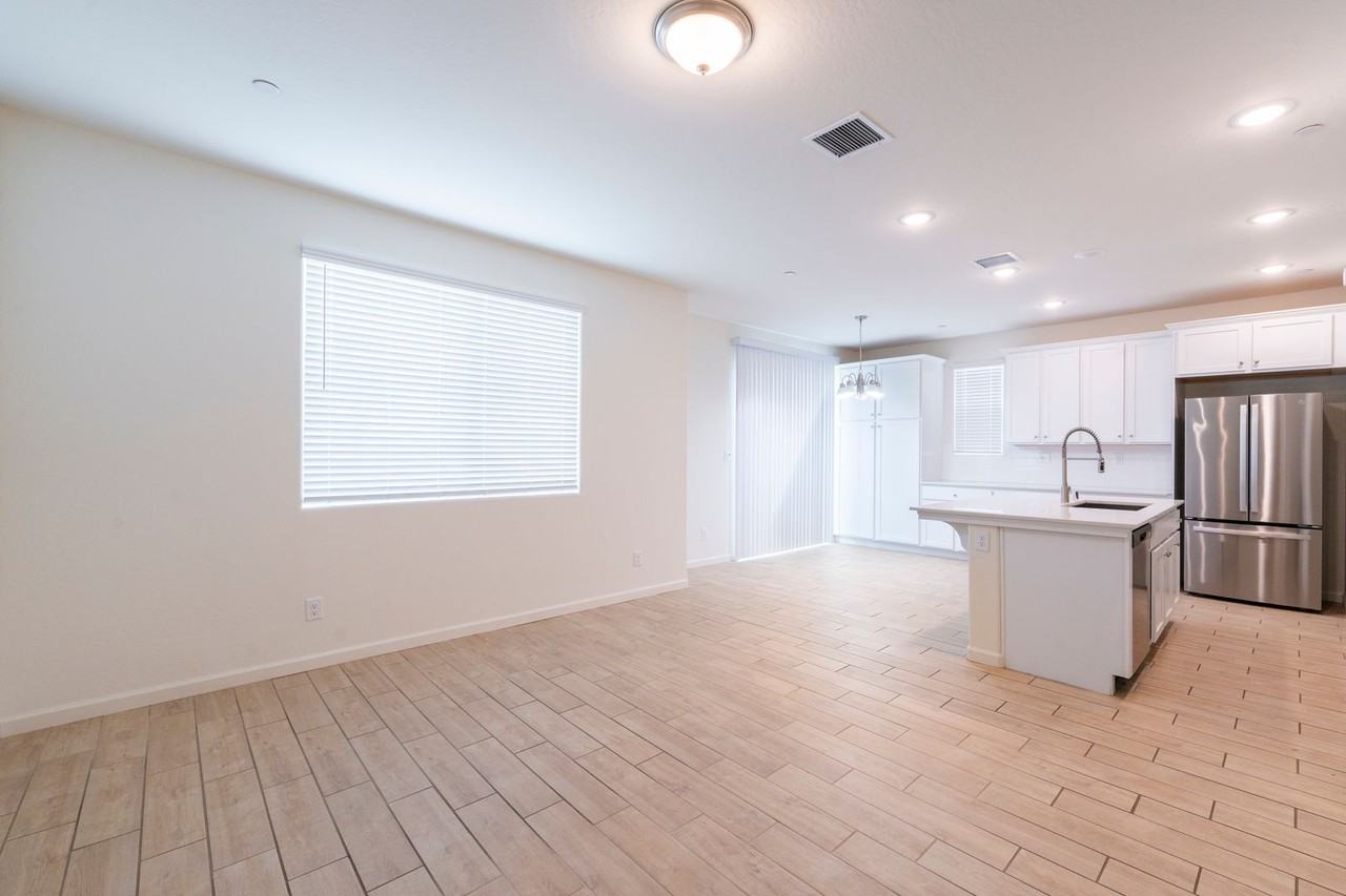 6313 E Meritage Dr - Photo 4 of 37