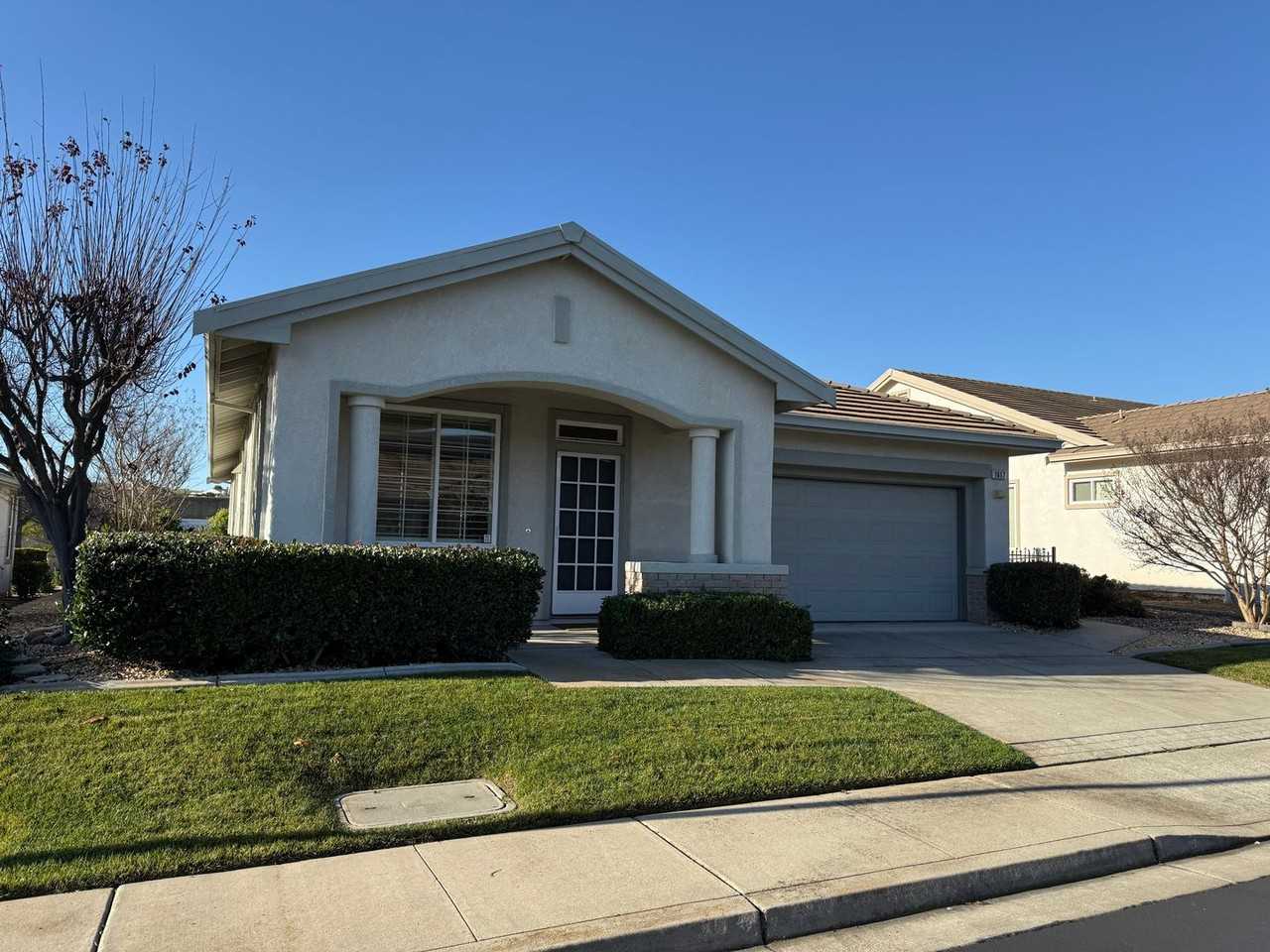 1617 Regent Dr - Photo 2 of 46