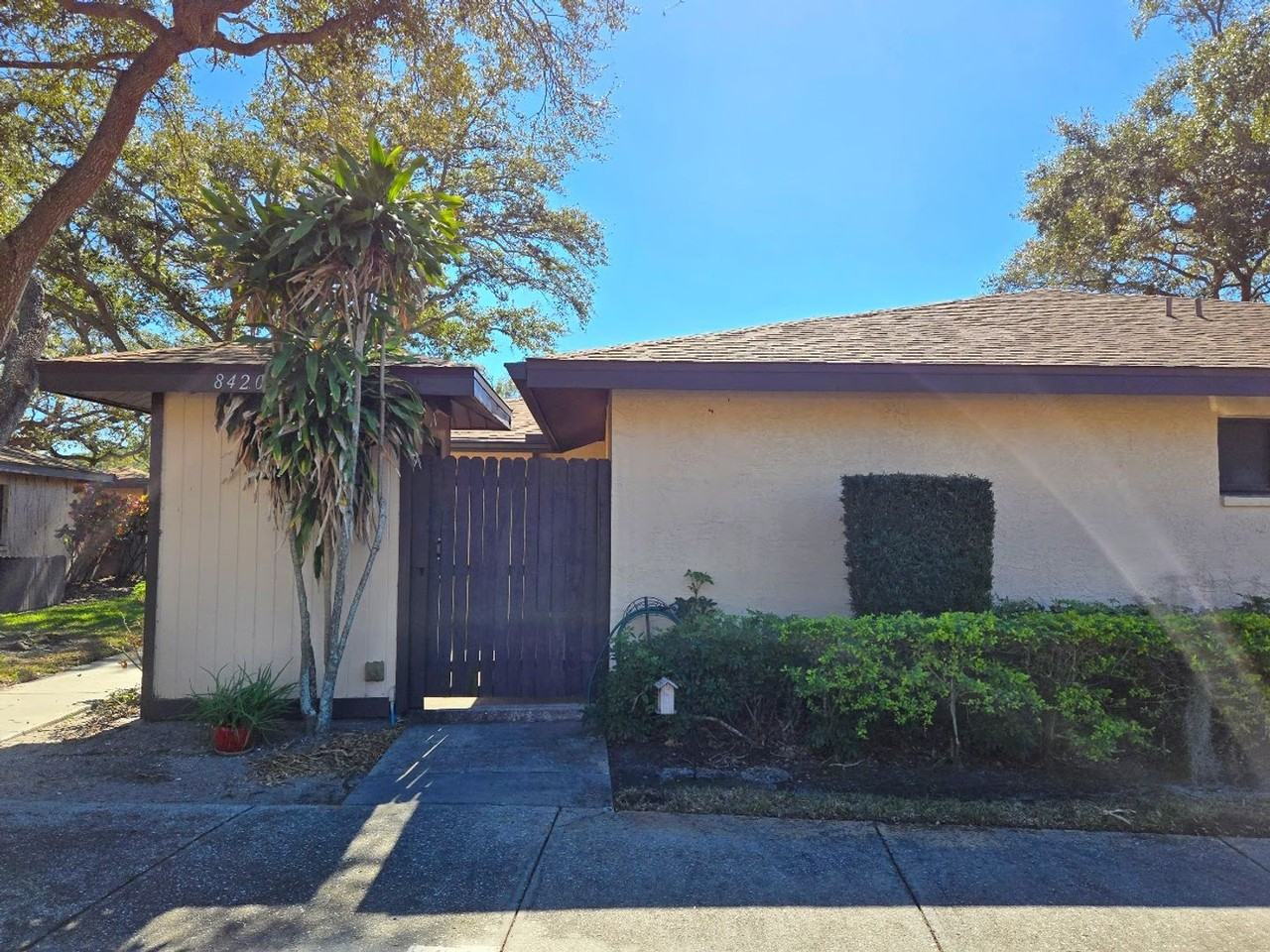 8420 8420 60th St. N - Villas of Pinellas Farms - Photo 2 of 13