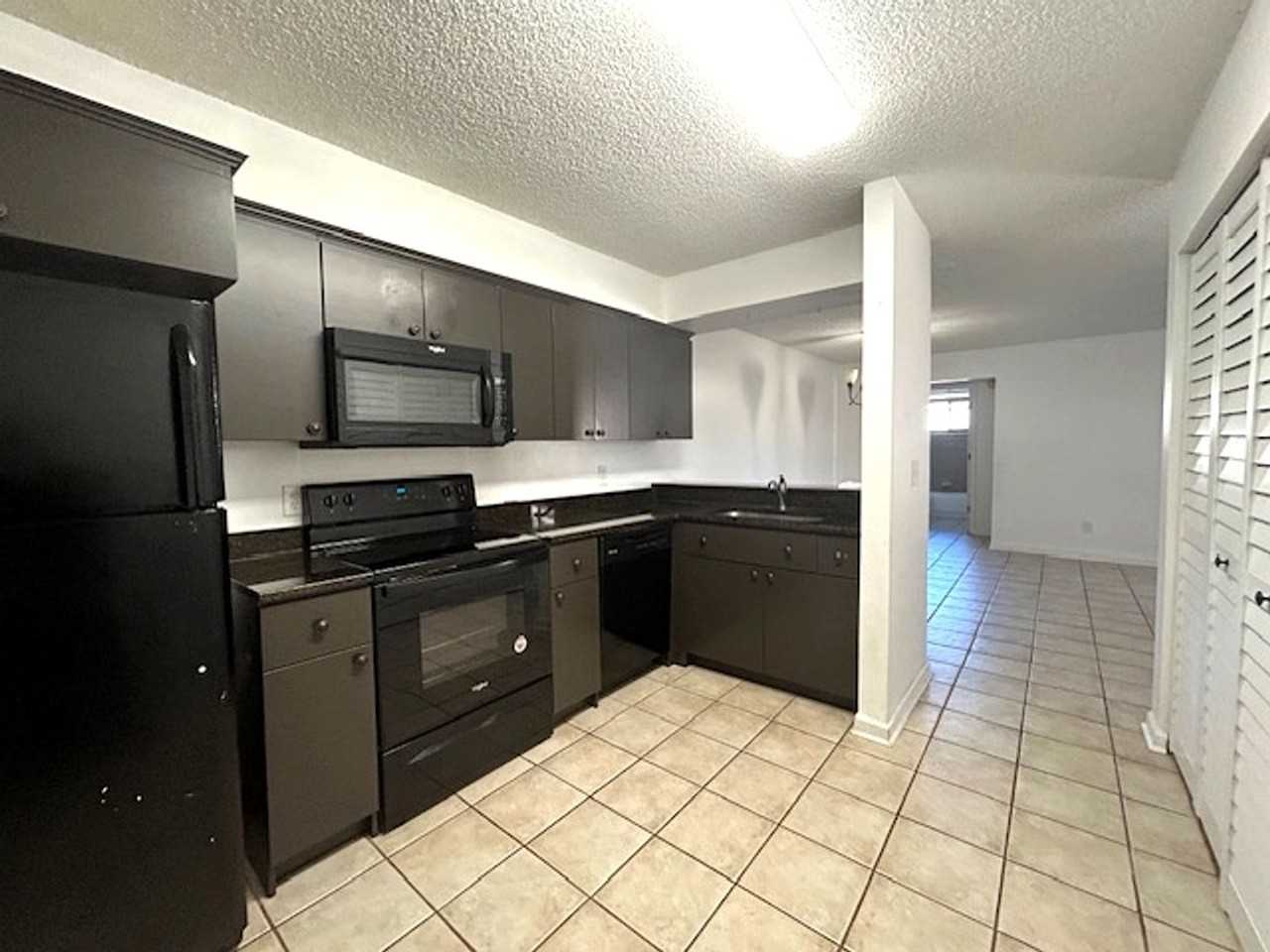 8420 8420 60th St. N - Villas of Pinellas Farms - Photo 5 of 13