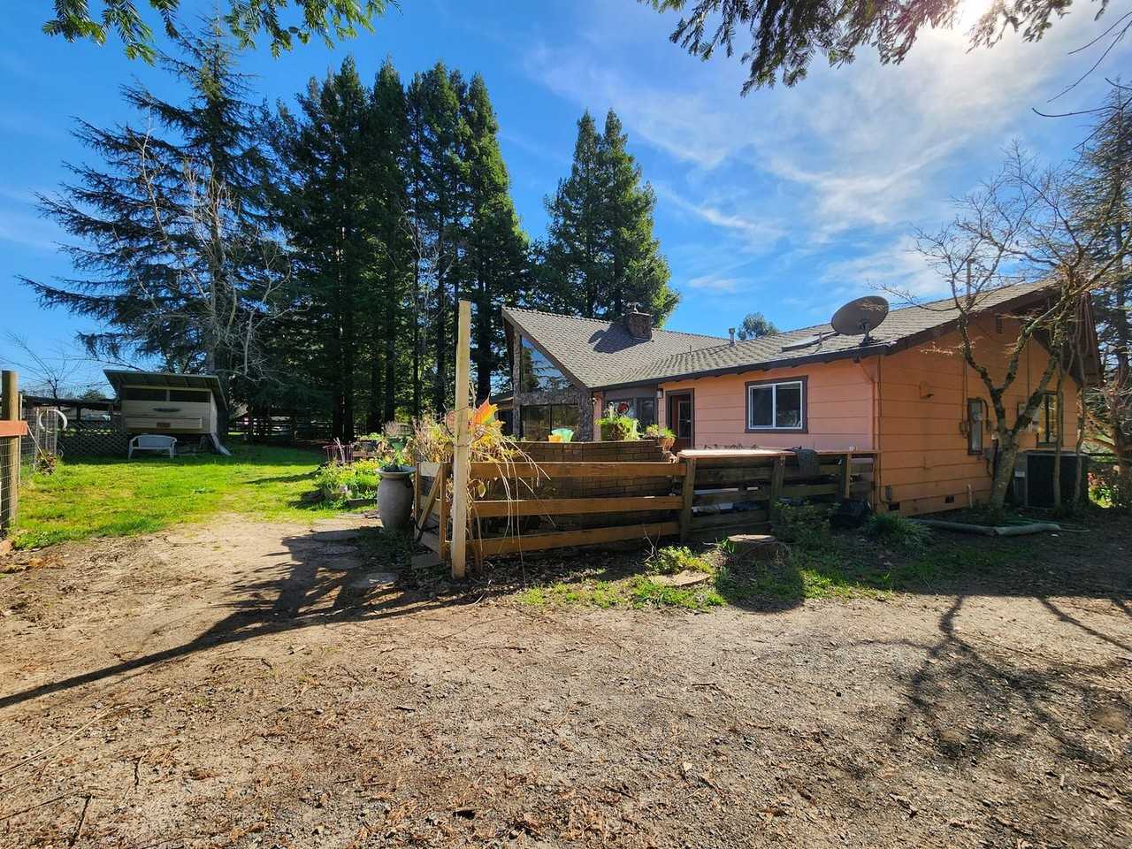 9304 Spring Hill School Rd - Photo 6 of 32