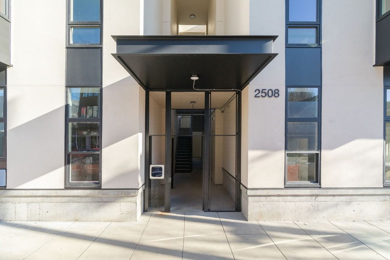 Luxury Living at 2508 SE 32nd Ave – Modern, Boutique Apartments in the Heart of Division - Photo 2 of 12