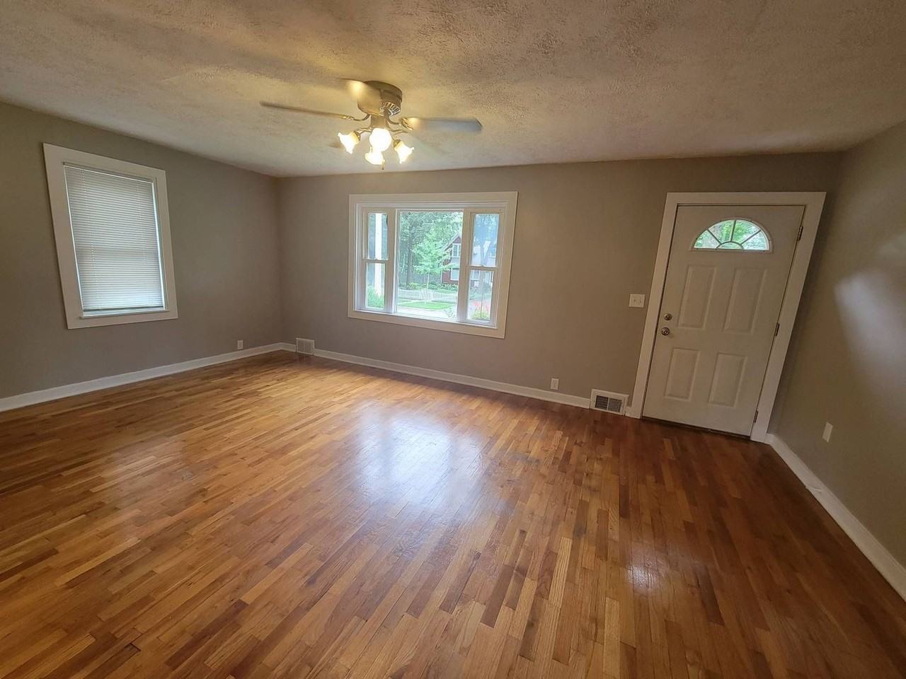 428 High St - Photo 2 of 7