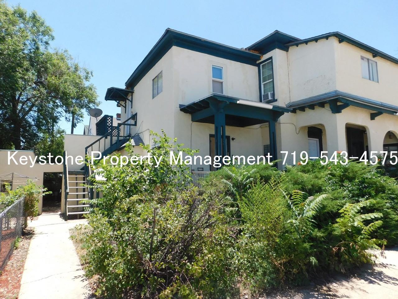 300 E 3rd St #8 - Photo 2 of 8