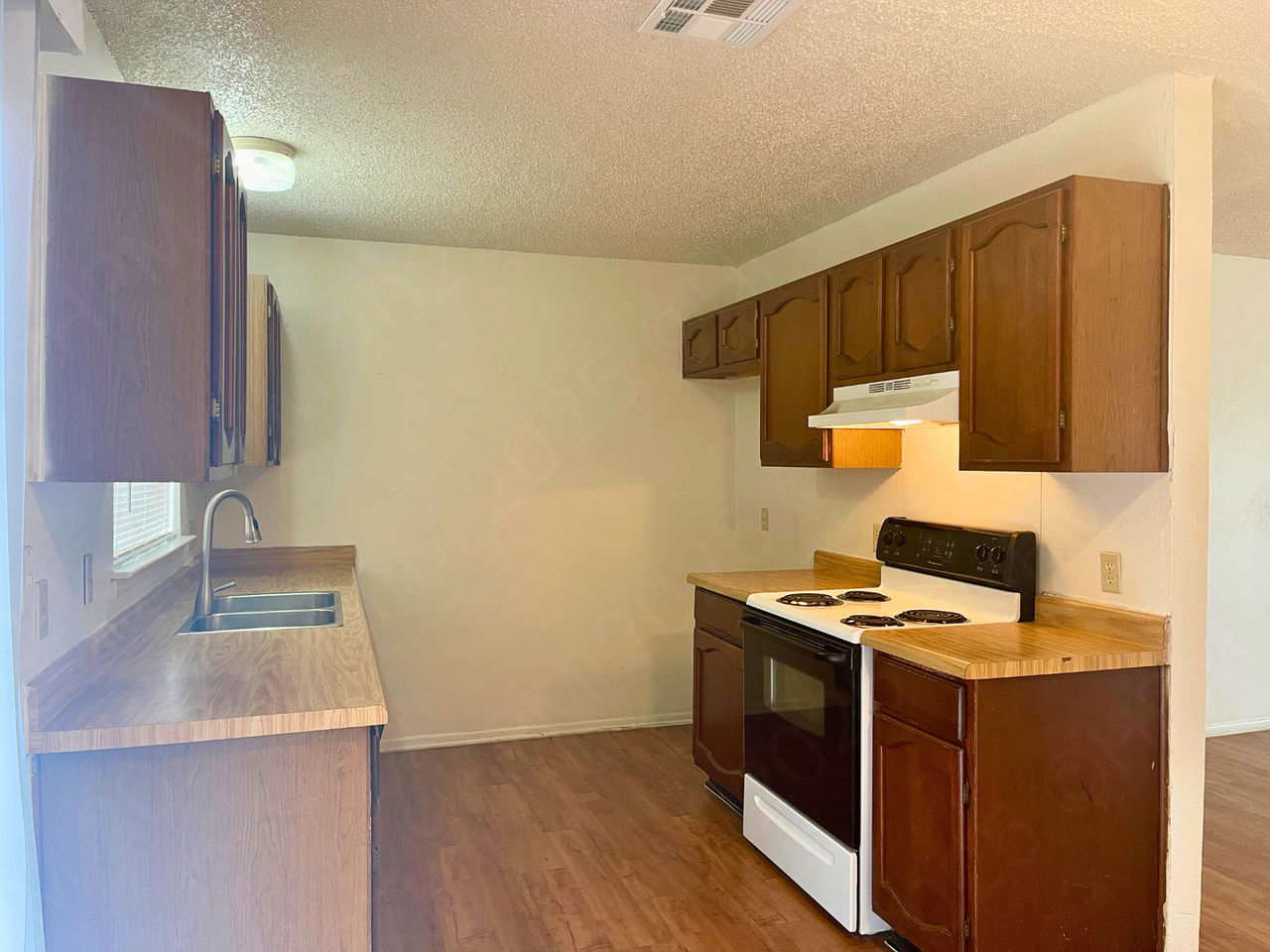 4942 Grey Hawk Dr - Photo 6 of 16