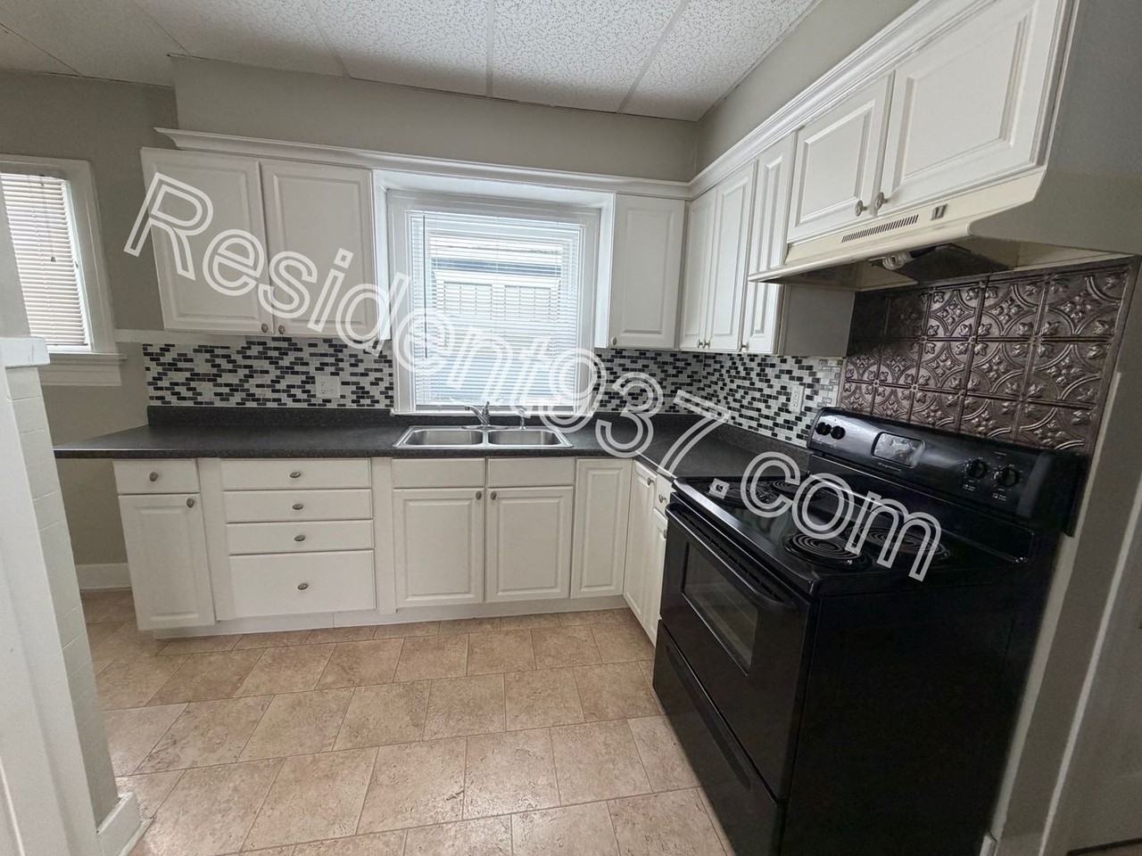 2126 Revere Ave - Photo 7 of 16