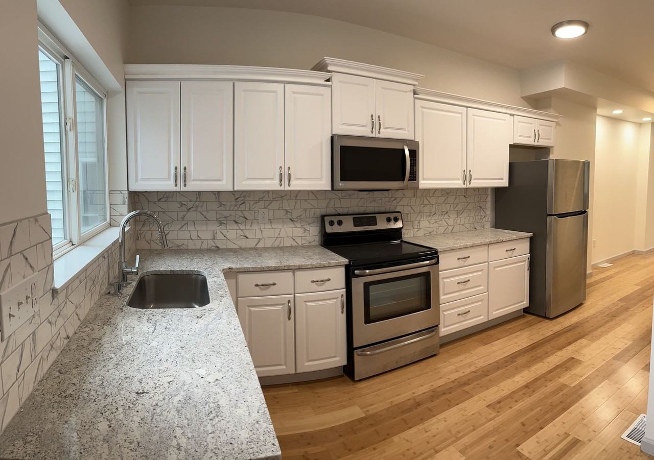 414 Sample St - Photo 4 of 8