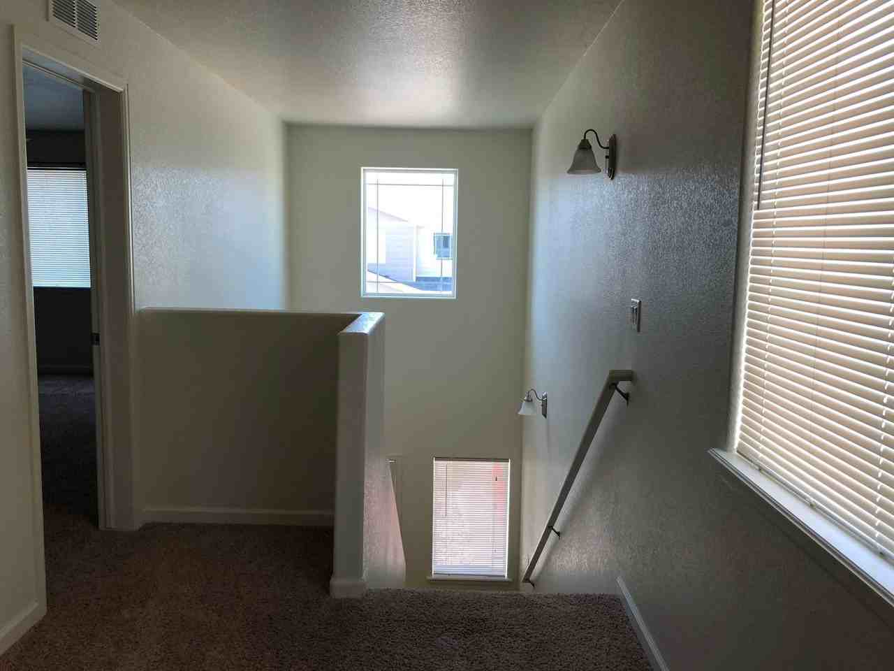 3146 Alybar Dr Unit 1d - Photo 6 of 19