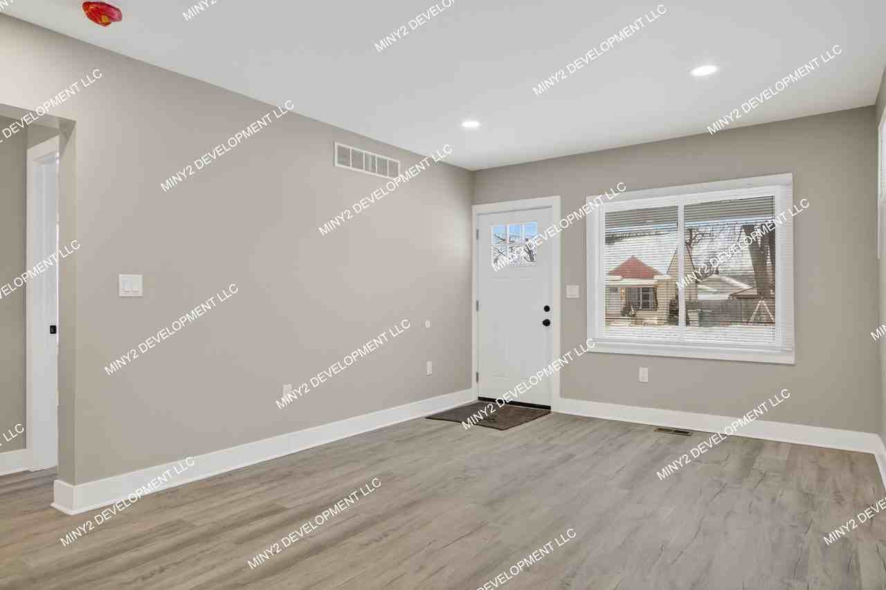 427 W George Ave - Photo 6 of 37