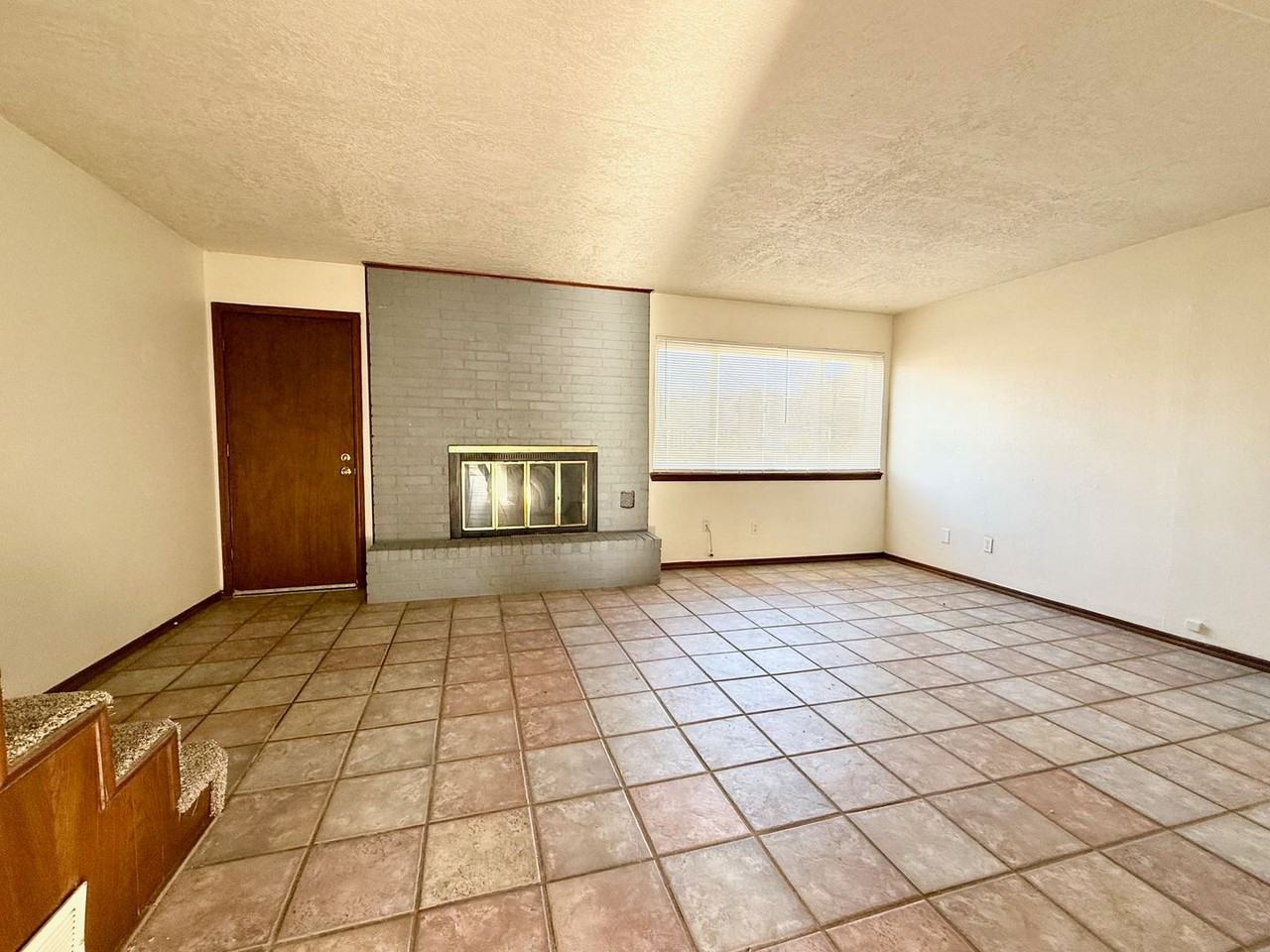 214 Justin Dr - Photo 7 of 21