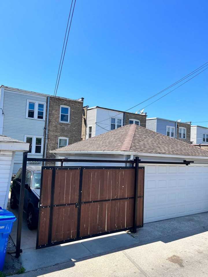 2843 N Parkside Ave - Photo 3 of 3