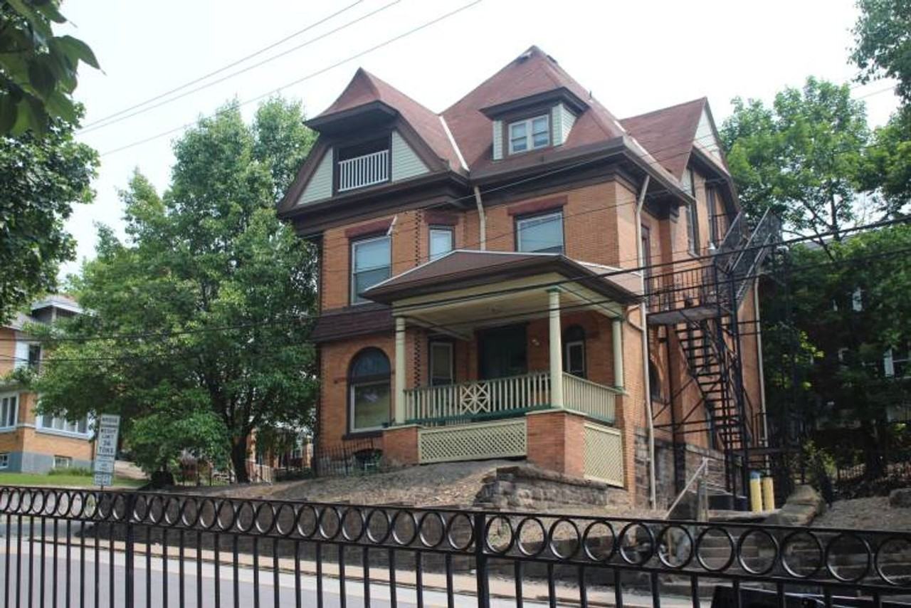 221B Grant St - Photo 5 of 5