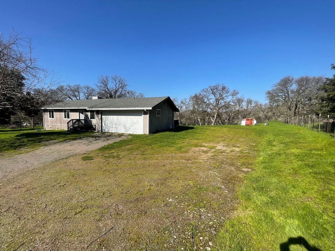 8659 Mann St - Photo 3 of 13