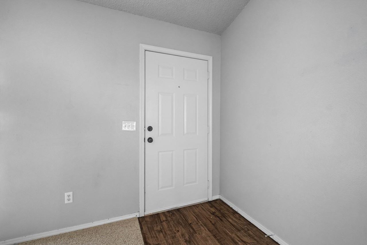 3752 Kenny Ln - Photo 5 of 28