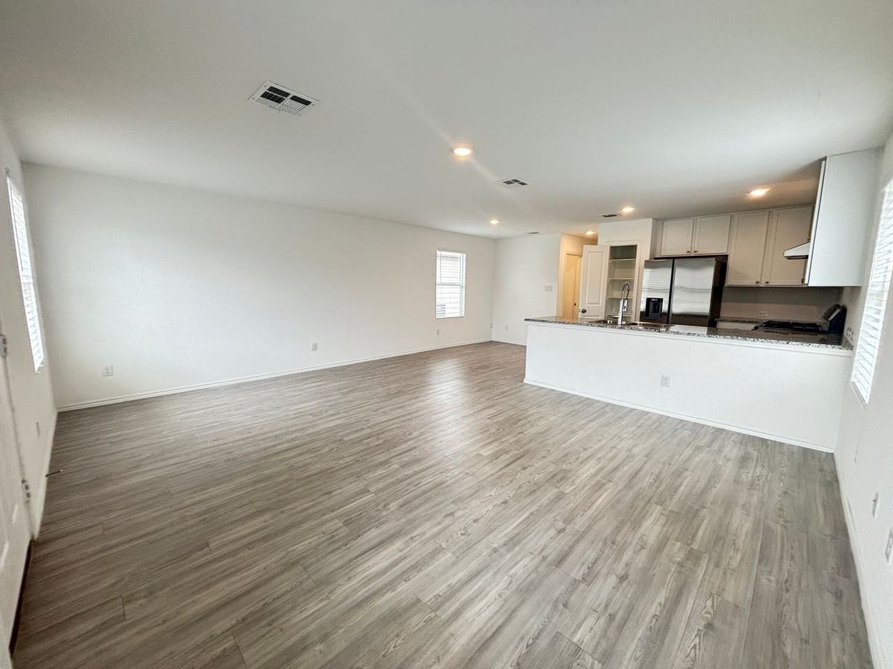 7426 Silos Rdg - Photo 5 of 34