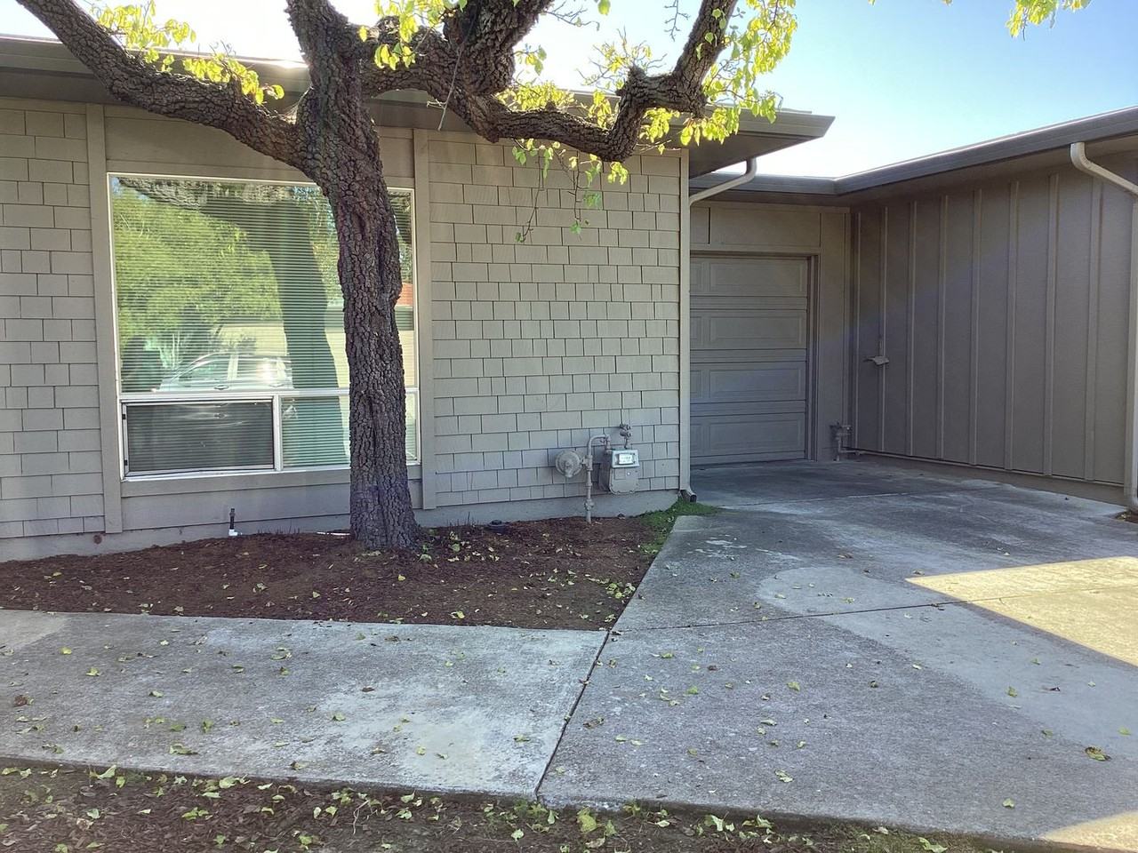 120 Palo Alto Pl - Photo 3 of 4