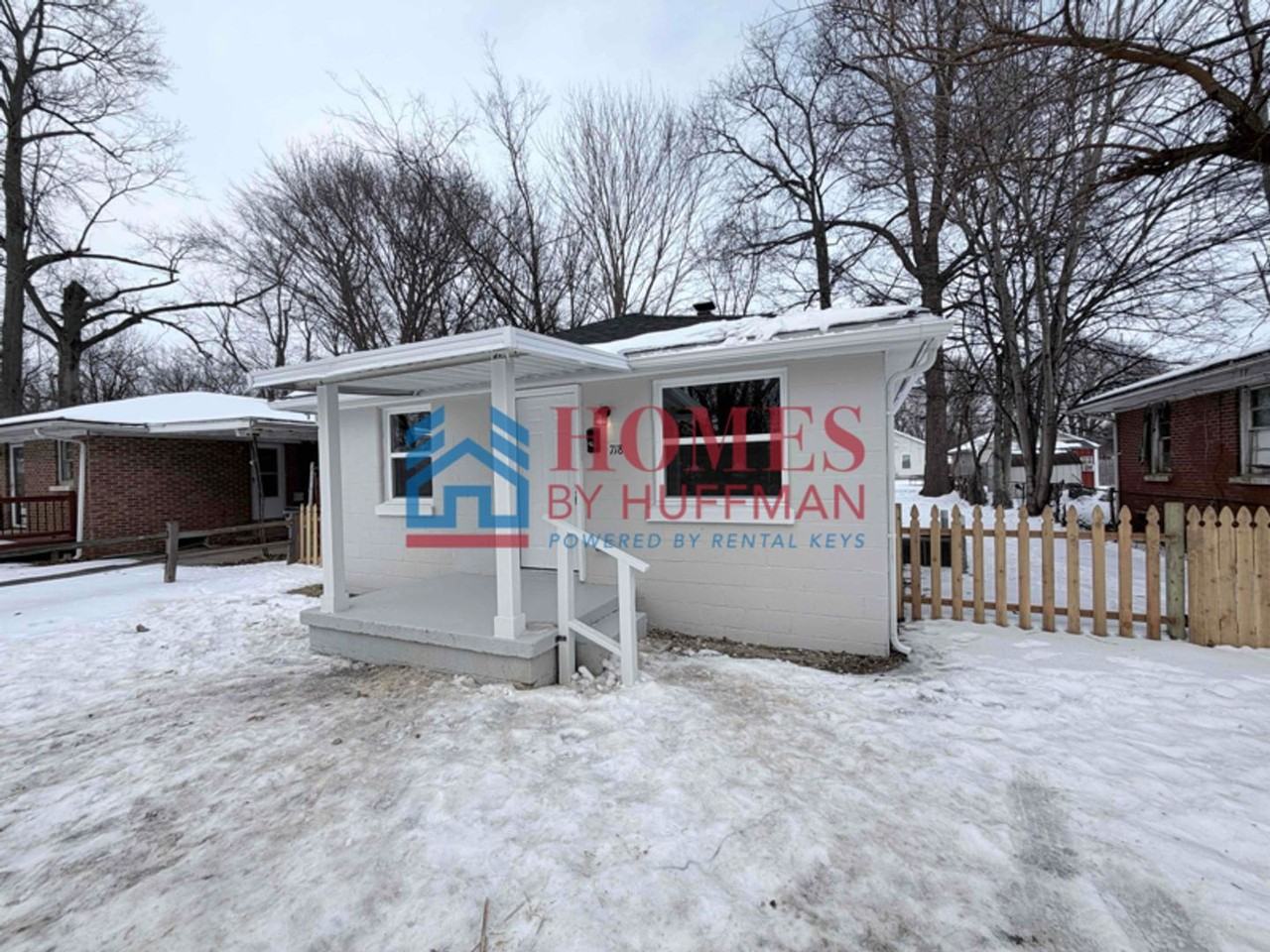 718 Wall St - Photo 3 of 15