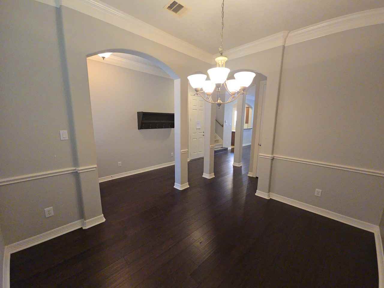 1515 Olive Park - Photo 5 of 40