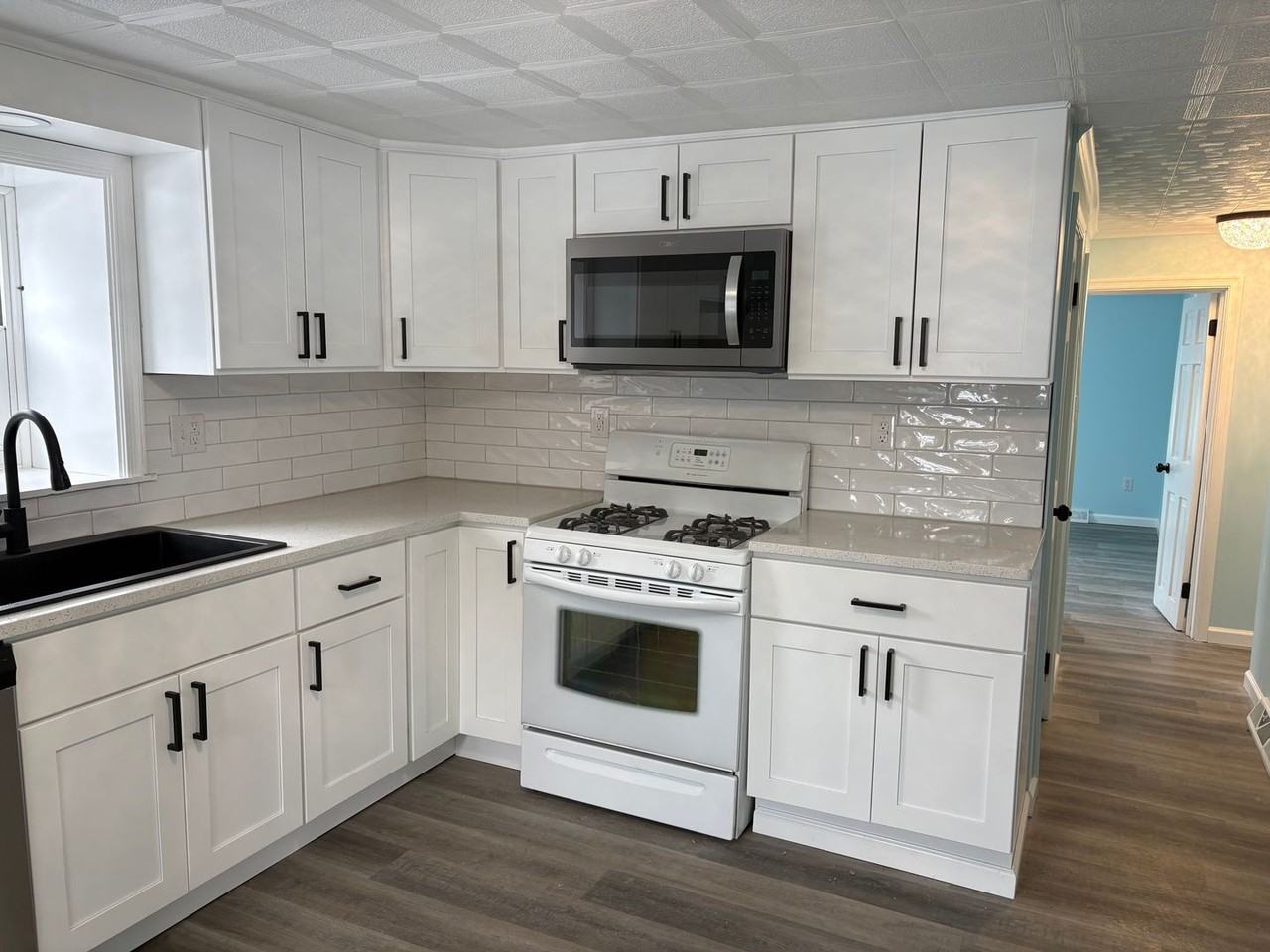 9446 E Springfield Rd - Photo 4 of 28