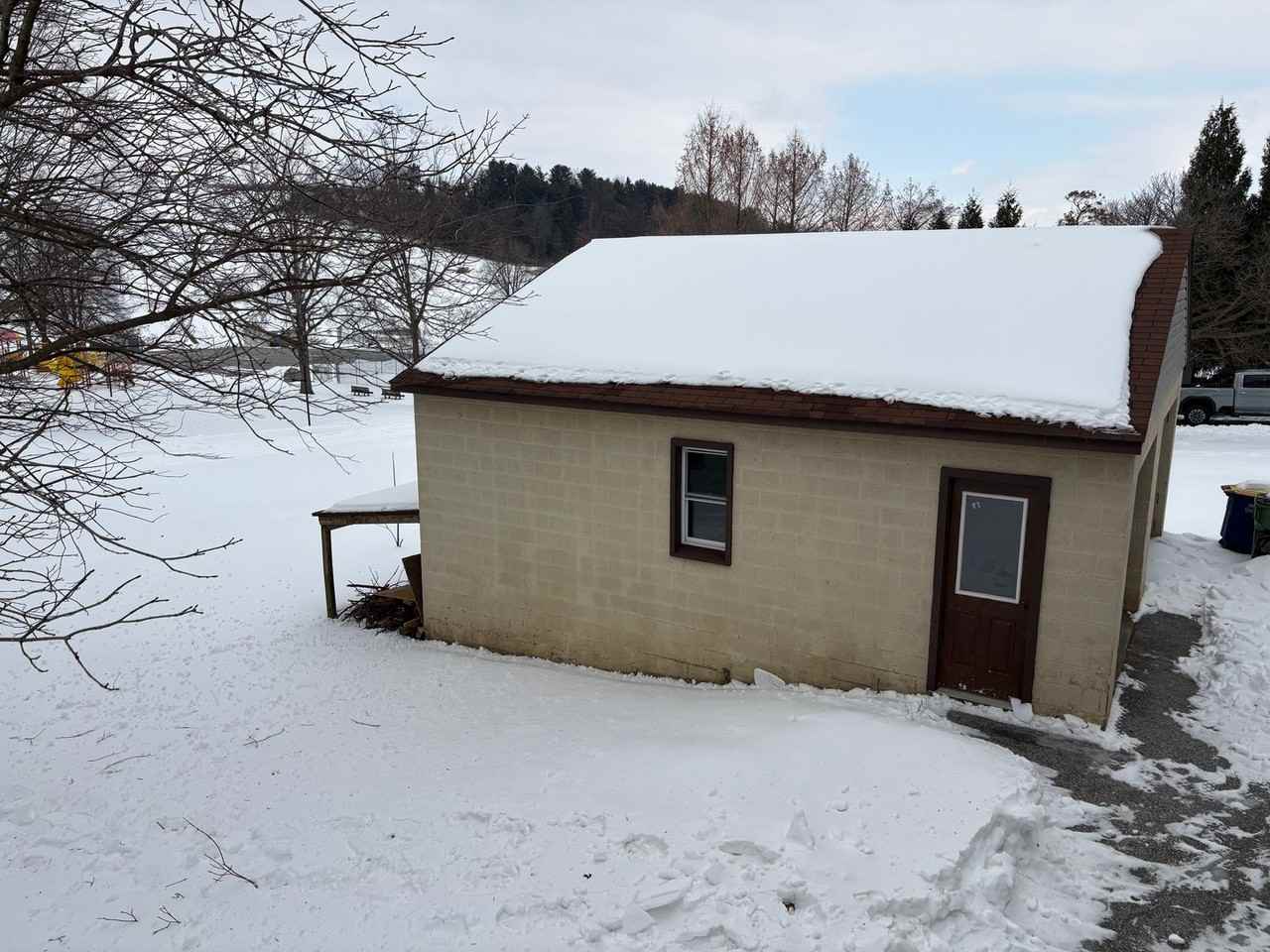 9448 E Springfield Rd - Photo 4 of 18