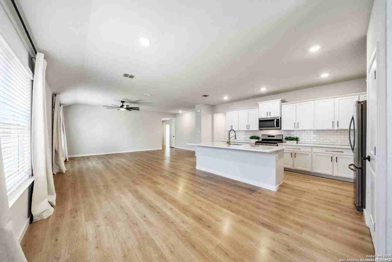 3629 Copper River - Photo 4 of 22