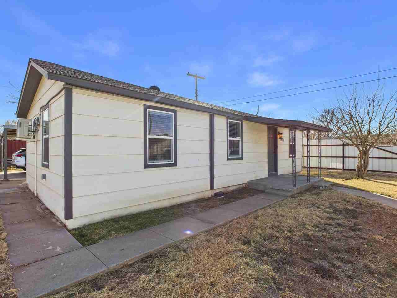 3412 Ne 16th Ave - Photo 3 of 34