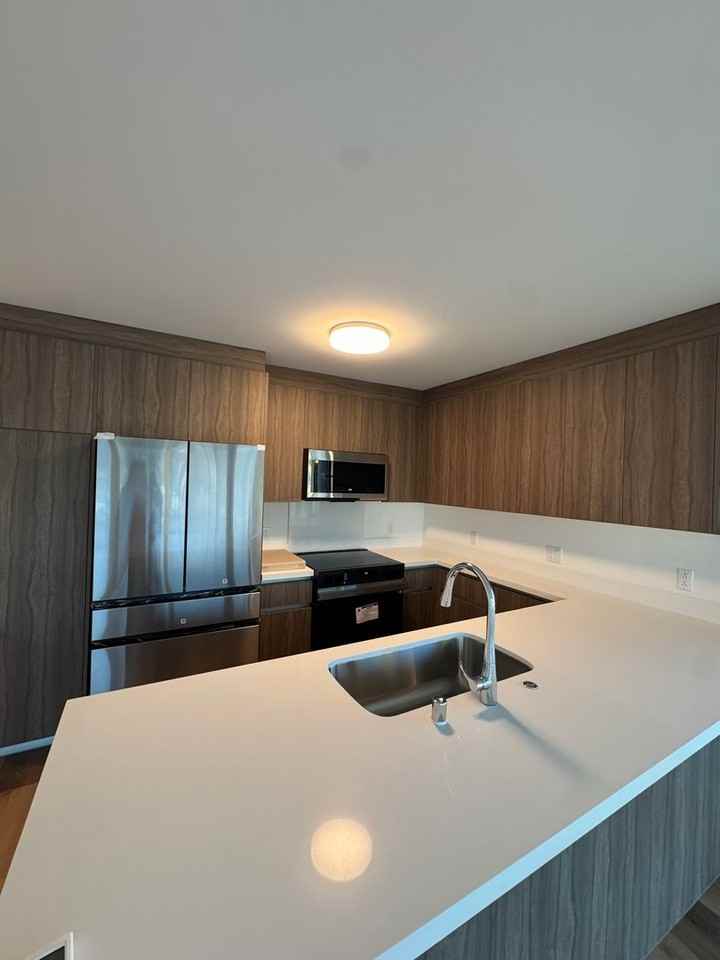 1515 Liona St #3518 - Photo 4 of 28