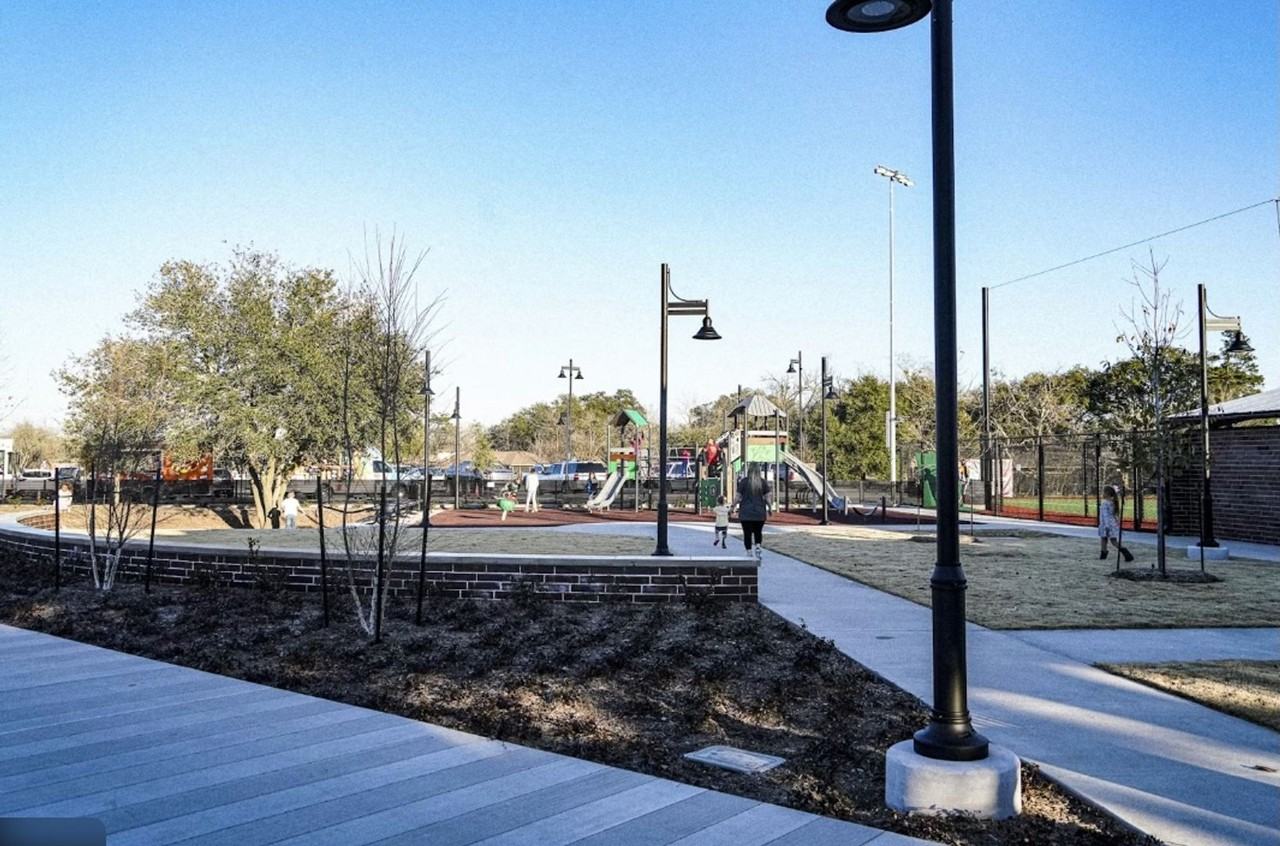 207 Lynn Dr #111 - Photo 4 of 5